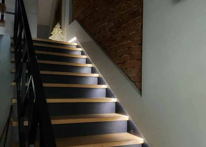 W Centrum Brzeska 1 *